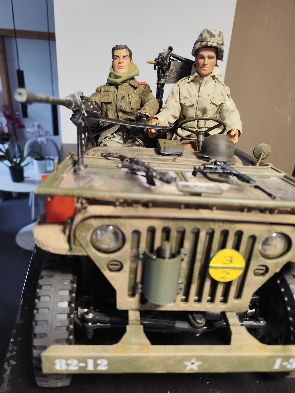Jeep Willys 1/6 Roch Hobby ensemble unique